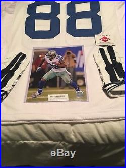 DEZ BRYANT AUTO DALLAS COWBOYS JERSEY WITH GAME USED GLOVES. Comes w COA