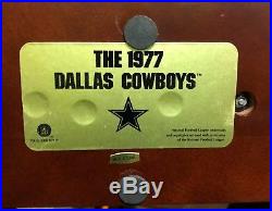 Danbury Mint 1977 Dallas Cowboys Super Bowl Champions Figurines on Board COA