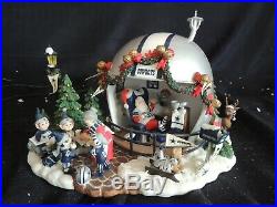 Danbury Mint Dallas Cowboys Game Day At Santa's House (Very Rare)