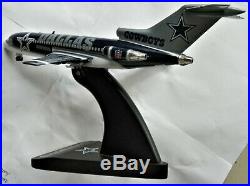Danbury Mint NFL Dallas Cowboys Team Plane Boeing 727-100 Diecast Airplane & Coa
