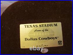 Danbury Mint Texas Stadium Replica w Removable Roof Home of the Dallas Cowboys