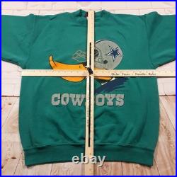 Garment Graphics Dallas Cowboys Daffy Duck Sweatshirt Size Large Rare Made USA