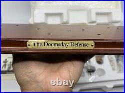 HTF 2002 The Danbury Mint Dallas Cowboys Doomsday Defense Figure