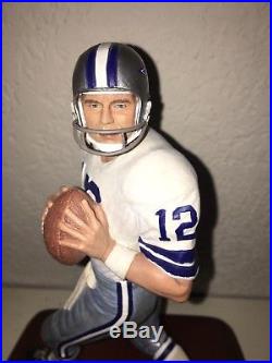 NFL Danbury Mint Roger Staubach Qb Dallas Cowboys Figurine & Coa