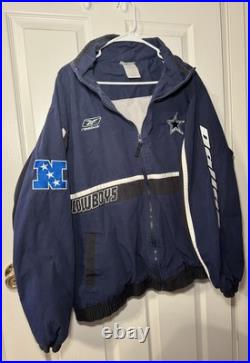 Super clean Vintage Heavyweight Dallas Cowboys NFL x Reebok Jacket Sz XL Super clean Vintage Heavyweight Dallas Cowboys NFL x Reebok Jacket Sz XL